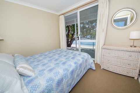 A Foreshore Salamander Bay - Accommodation Coffs Harbour 6