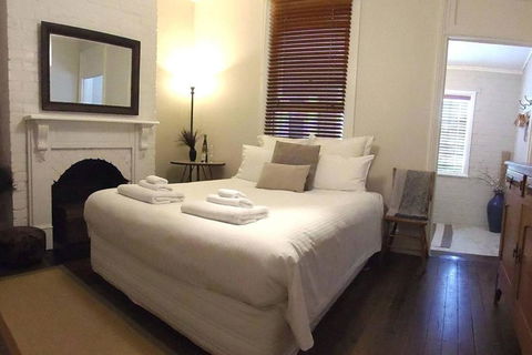 YSG The Edward Townhouses 155 & 157 Steps To Town - Accommodation Coffs Harbour 1