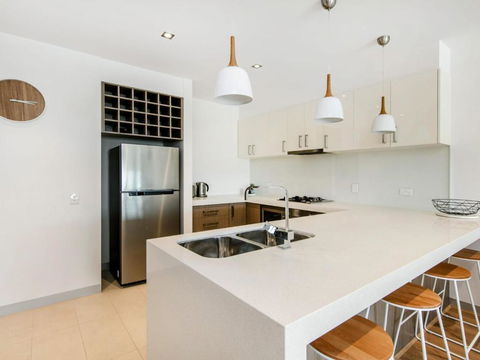NORTH POINT RETREAT MORNINGTON - Accommodation Coffs Harbour 3