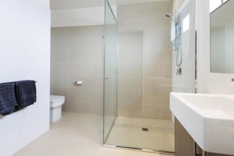 THE PENTHOUSE MORNINGTON - Accommodation Coffs Harbour 3