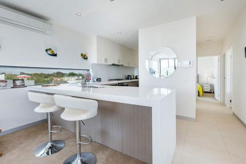 THE PENTHOUSE MORNINGTON - Accommodation Coffs Harbour 1