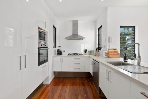 Holiday Hideaway Sunshine Beach - Accommodation Coffs Harbour 6