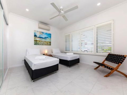 CANOPY HOUSE At PALM COVE - Accommodation Coffs Harbour 6