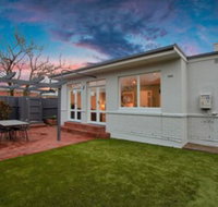 3BR Cottage With Parking Close To Adelaide CBD - Accommodation Coffs Harbour