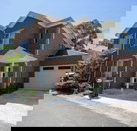 Peaceful Designer 2brleafy Mill Park - Accommodation Coffs Harbour