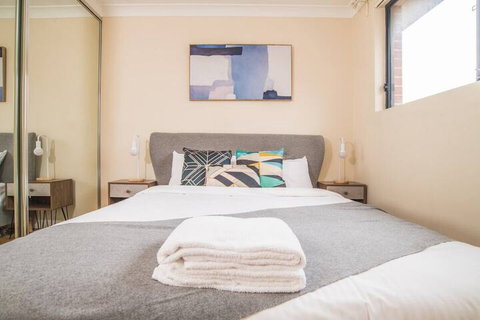True Comfort! 3bed2bath APT Near Ashfield Station! - Accommodation Coffs Harbour 2
