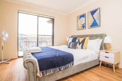 True Comfort! 3bed2bath APT Near Ashfield Station! - Accommodation Coffs Harbour 6