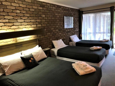 Eildon Lake Motel - Accommodation Coffs Harbour 6