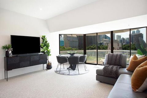 THE HYDEAWAY LUXE HYDE PARK CITY APARTMENT Hosted By LAbode Accommodation - Accommodation Coffs Harbour 7