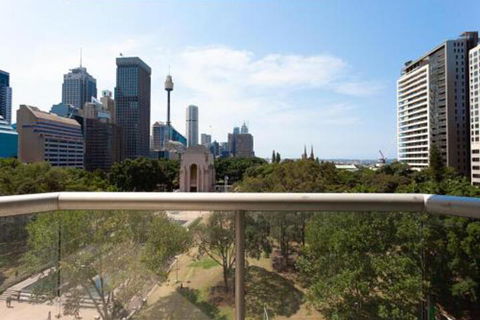 THE HYDEAWAY LUXE HYDE PARK CITY APARTMENT Hosted By LAbode Accommodation - Accommodation Coffs Harbour 4