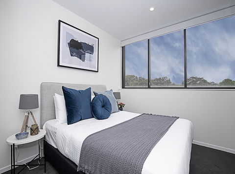 CANBERRA CHIC Hosted By LAbode - Accommodation Coffs Harbour 4