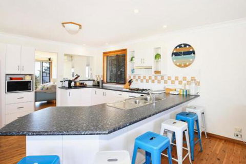 Shores Pet Friendly 1 Min Walk To Beach - Accommodation Coffs Harbour 3