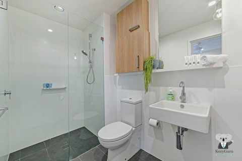 NEW Cozy Comfy APT Near Sydney Airport & CBD - Accommodation Coffs Harbour 7