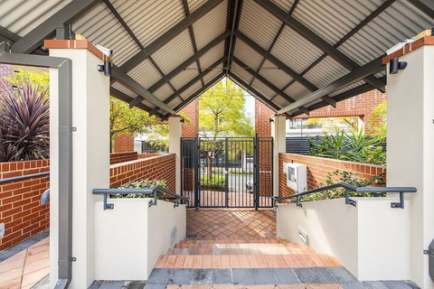 Subiaco Emporium Apartment - Accommodation Coffs Harbour 3