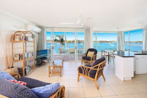 Amazing Waterfront Views Sunshine Coast H330 - Accommodation Coffs Harbour 0