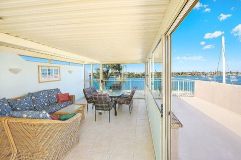 Amazing Waterfront Views Sunshine Coast H330 - Accommodation Coffs Harbour 7
