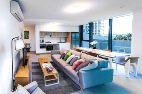 Incredible Riverside Apartment In Brisbane - Accommodation Coffs Harbour 0