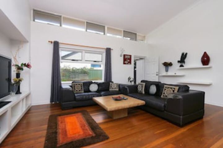 Mount Claremont WA Accommodation Coffs Harbour