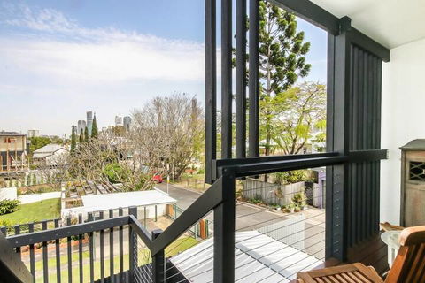 Architecturally Designed Studio 10 Minutes To CBD - Accommodation Coffs Harbour 7