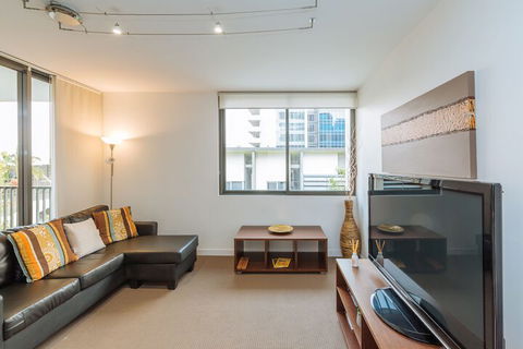 Airtrip Apartment On Merivale St - Accommodation Coffs Harbour 1