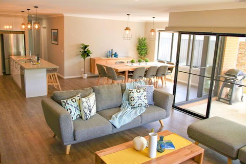 Amaroo - Accommodation Coffs Harbour 6