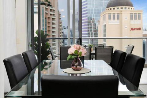 Amazing River View 3 Bedroom Apartment Brisbane CBD Netflix Fast Wifi Carpark - Accommodation Coffs Harbour 5