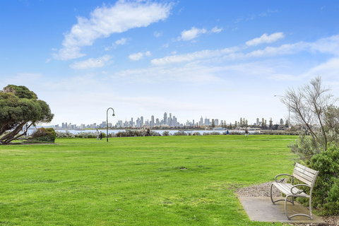 BOUTIQUE STAYS - Brighton By The Sea - Accommodation Coffs Harbour 0