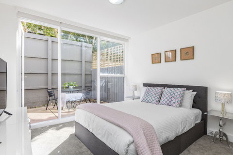 BOUTIQUE STAYS - Brighton By The Sea - Accommodation Coffs Harbour 2