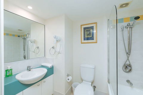 Airtrip Apartment On Edmonstone St - Accommodation Coffs Harbour 5