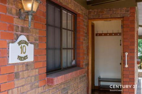 Reef & Vines Port Noarlunga - Accommodation Coffs Harbour 4