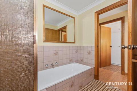 Reef & Vines Port Noarlunga - Accommodation Coffs Harbour 5
