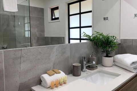 THE DECK HOUSE A WYE RIVER ICON - Accommodation Coffs Harbour 2