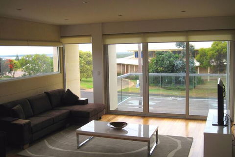 Alouarn Apartment 1 - Accommodation Coffs Harbour 4