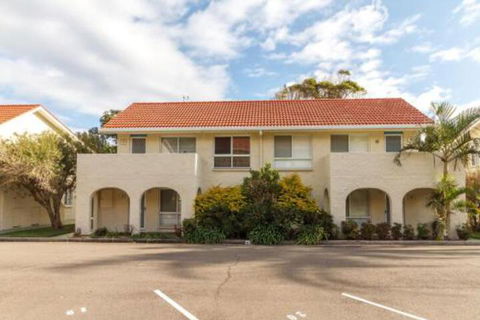 ALOHA At BLUEYS - Accommodation Coffs Harbour 4