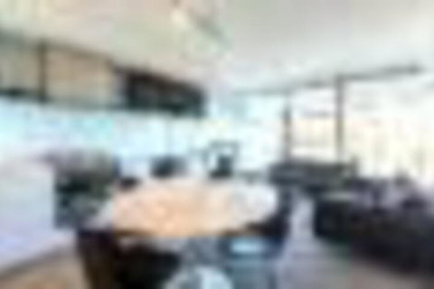 Collins St. Apt 2102 Cbd 2 Bed 2 Bath - Accommodation Coffs Harbour 3