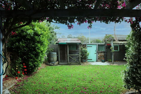 Alloway - Accommodation Coffs Harbour 0