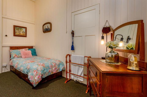 Dillons Cottage - Accommodation Coffs Harbour 1