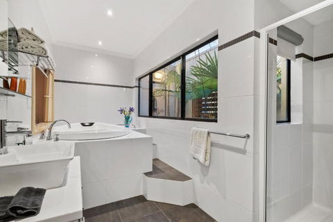 About Time Retreats Studio Seven - Accommodation Coffs Harbour 6
