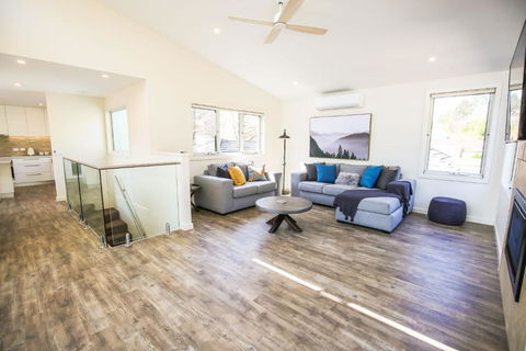 A Pear Tree Loft - Accommodation Coffs Harbour 3