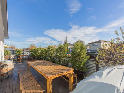 Oak & Barrel / 7 Twynam Street - Accommodation Coffs Harbour 6