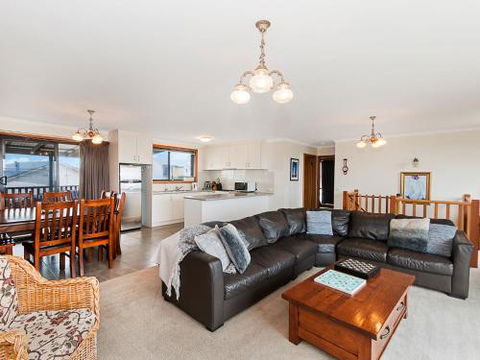 AMBIENCE By THE SEA - Accommodation Coffs Harbour 2