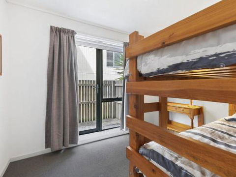 APARTMENT 23 PACIFIC APARTMENTS Sit On The Deck & Soak In The View - Accommodation Coffs Harbour 1