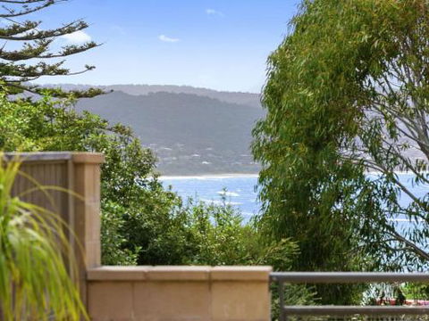 APARTMENT 23 PACIFIC APARTMENTS Sit On The Deck & Soak In The View - Accommodation Coffs Harbour 5
