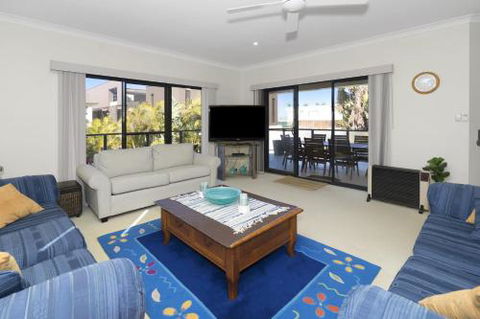 Al Mare No 2 42a - Accommodation Coffs Harbour 5