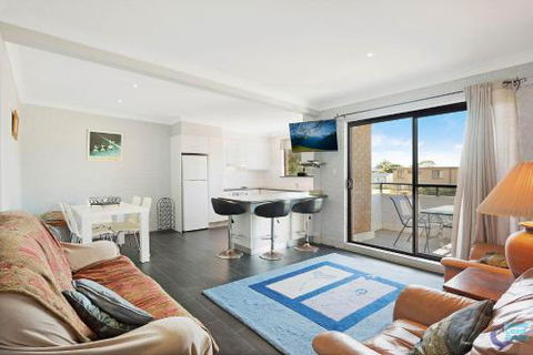 Apollo Unit 15 - Accommodation Coffs Harbour 4