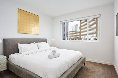 Luxurious 2bed 2bath APT With Parking@southport - Accommodation Coffs Harbour 1