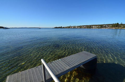 CDC 625 Beach House Incl.rear 2BR Studio - Accommodation Coffs Harbour 1