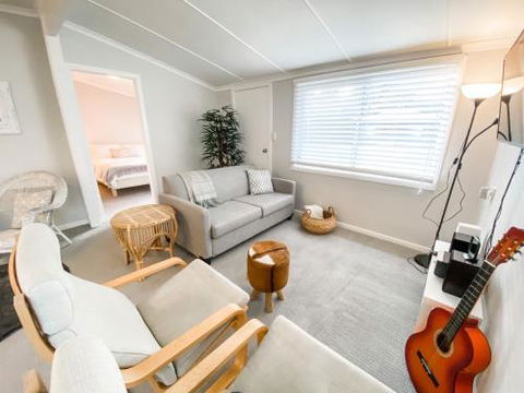 Frangipani Cottage - Accommodation Coffs Harbour 0