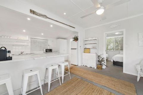 Frangipani Cottage - Accommodation Coffs Harbour 6