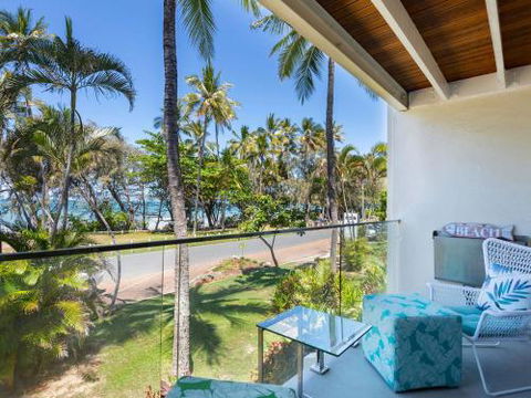 Absolute Beachfront - Accommodation Coffs Harbour 5